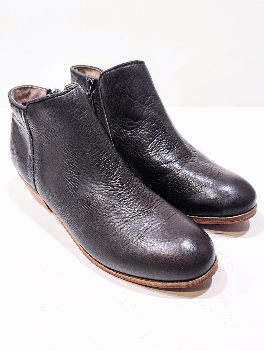 SoftWalk Rocklin Tumbled Leather Ankle Boots Women 7.5N Brown Side Zip S1457-200